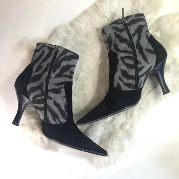 Donald Pliner Maliki Zebra Print Leather Heeled Boots Booties 6 M - Picture 12 of 12